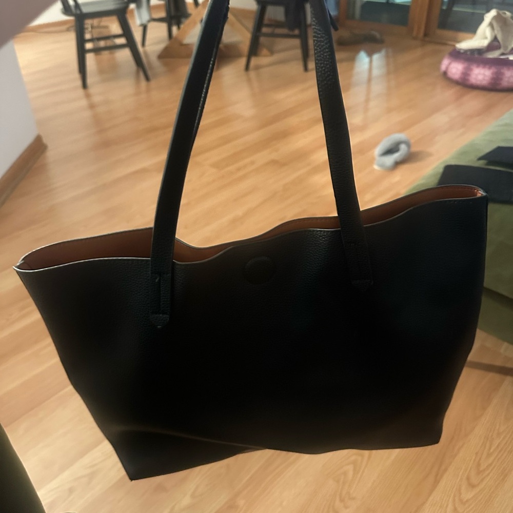 Elegant Black Leather Tote Bag